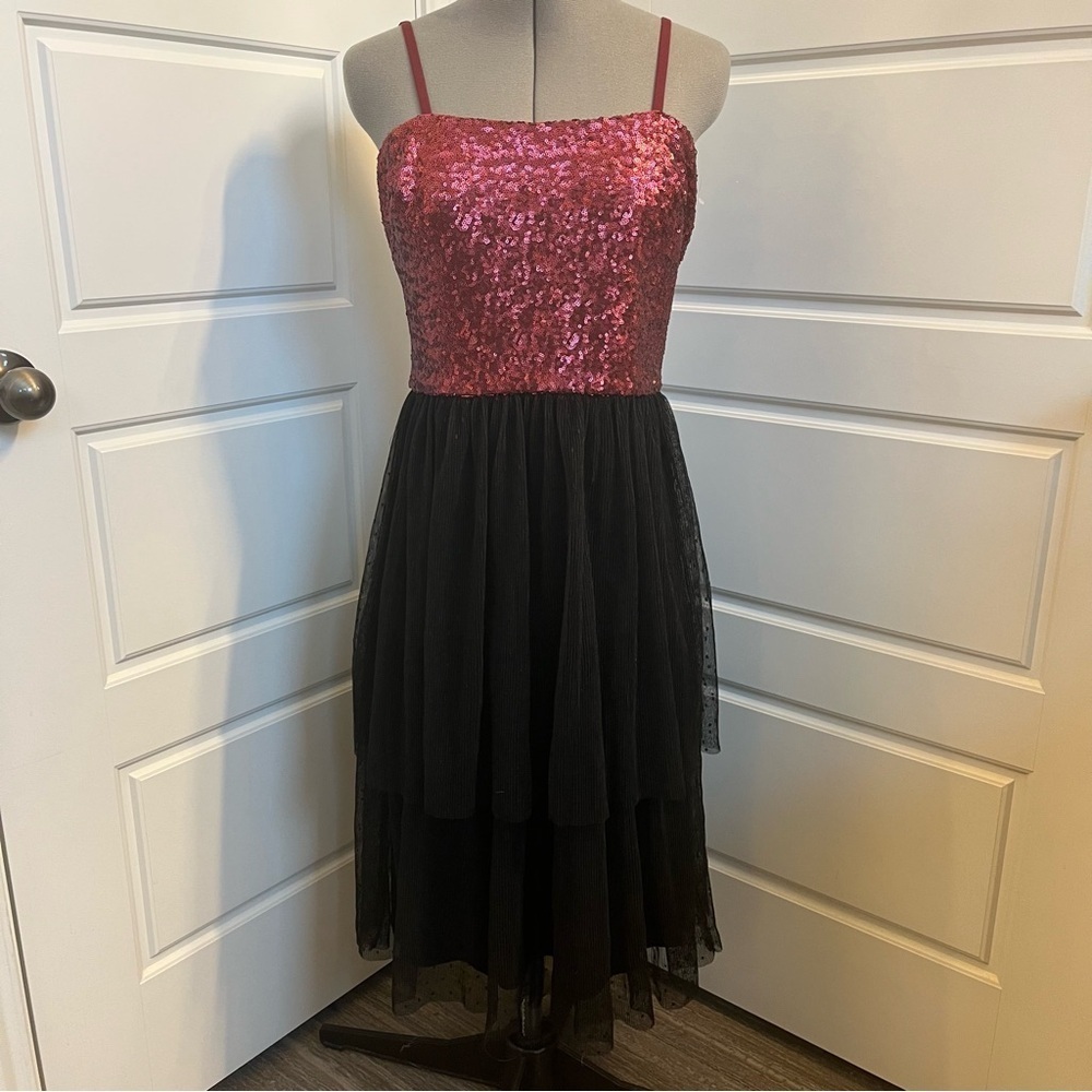 Dress the Population Kady Dress in Merlot NWT Size Medium